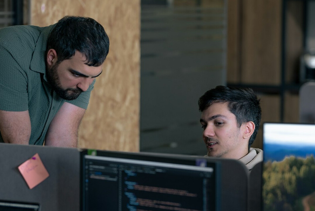 programming students collaborating